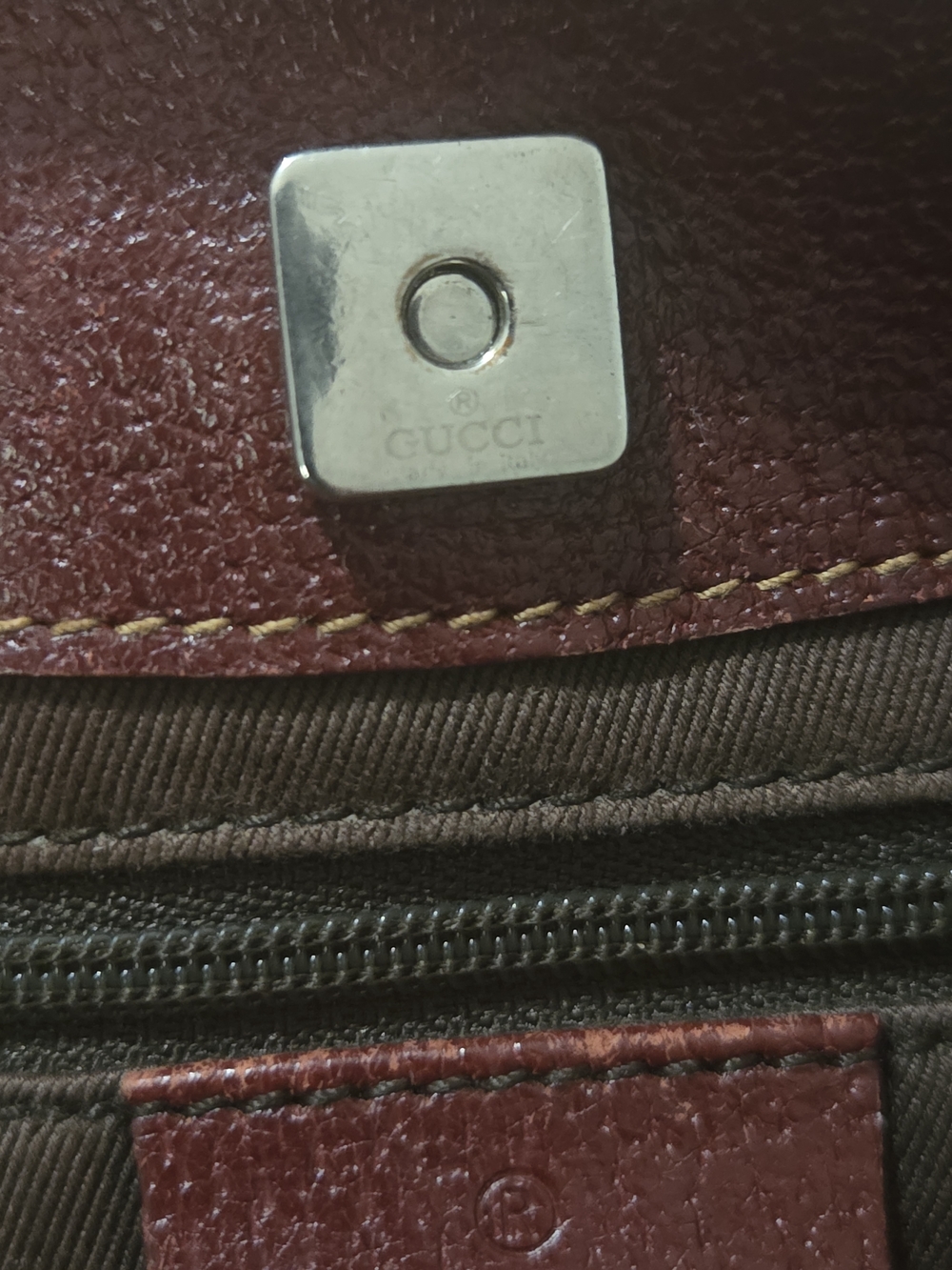 Gucci Canvas Monogram Tote in Beige with Burgundy Trim - Picture 3 of 5